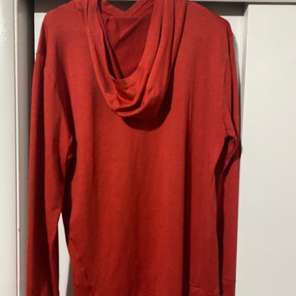 Red light weight Nike pullover large - Picture 2 of 2